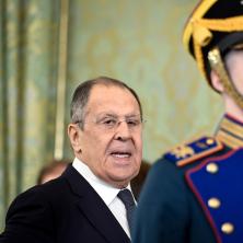 Primećujemo spremnost... Lavrov o protestima u Srbiji: Nadamo se da Zapad neće izvesti obojenu revoluciju