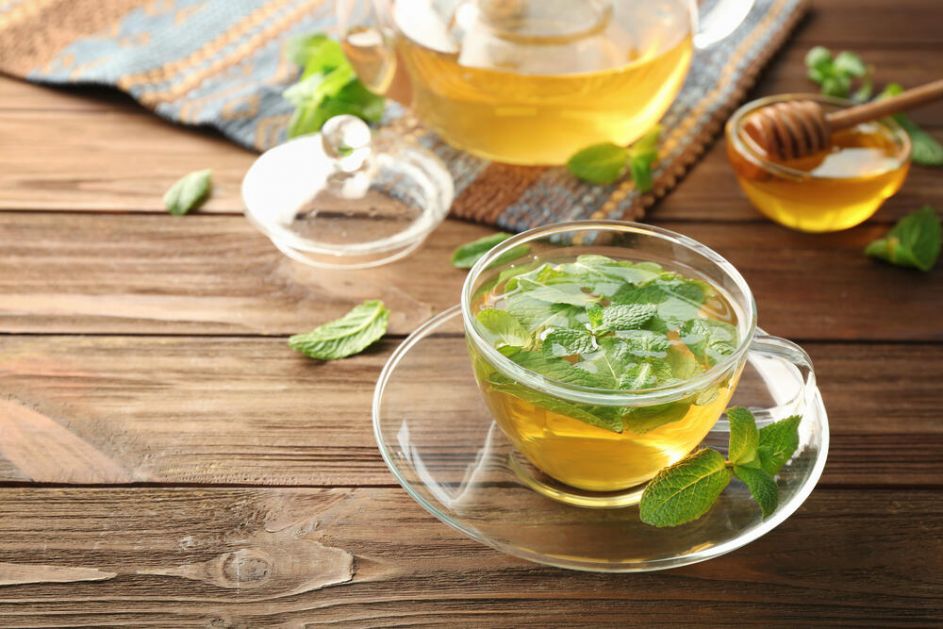 Prirodom protiv stresa i nervoze: Čaj od matičnjaka za instant smirenje