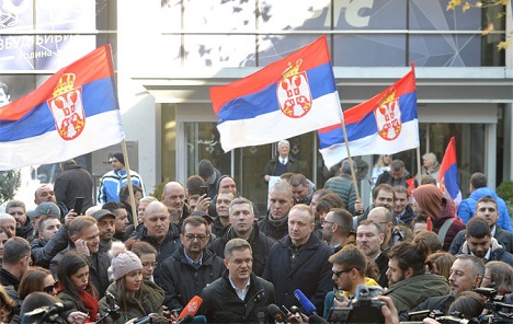 Pristalice Saveza za Srbiju blokirale zgradu RTS-a