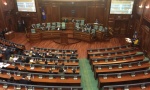 Priština: Srpske poslanike nazivali „svinjama”, usvojili zakone o pretvaranju KBS u vojsku