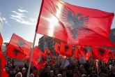 Priština okićena zastavama Albanije