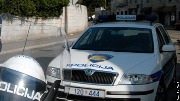 Priveden treći osumnjičeni za napad u Supetru