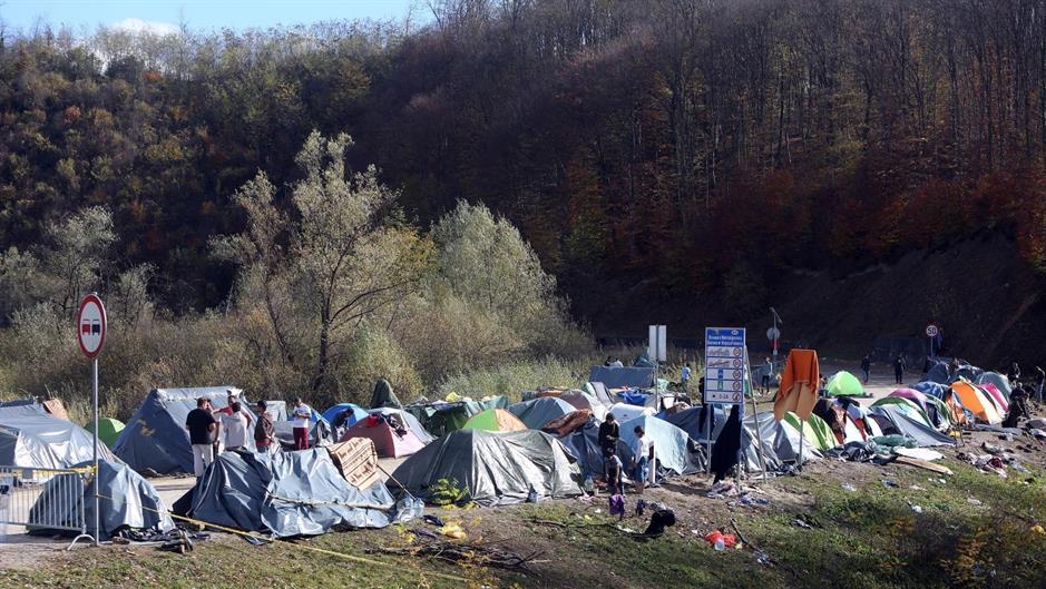 Privedeno 35 migranata u Lici, biće vraćeni u BiH