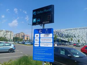 Problem parkinga kod Delte: Radnici se snalaze, firme odbile da plaćaju 50 evra po tablici