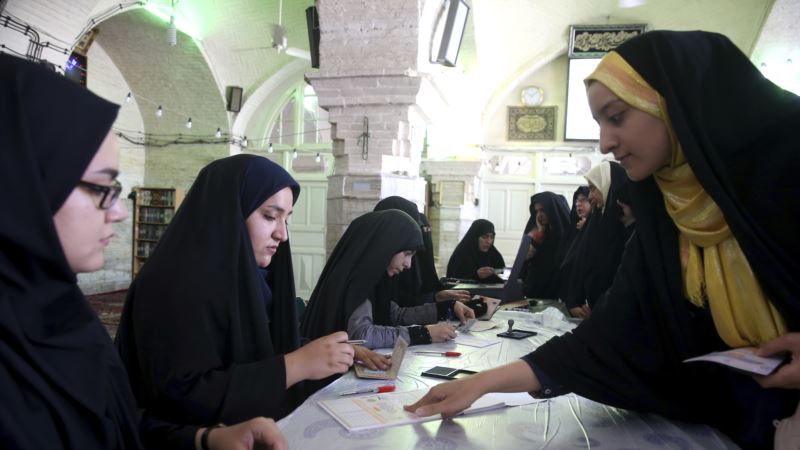 Produženo glasanje na predsedničkim izborima u Iranu