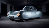 Propala prodaja najstarijeg Porschea zbog zabune voditelja aukcije