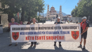 Propao protest protiv Bregovića, samo četvoro došlo