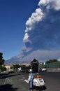 Proradio vulkan Etna u Italiji, zatvoren aerodrom u Kataniji