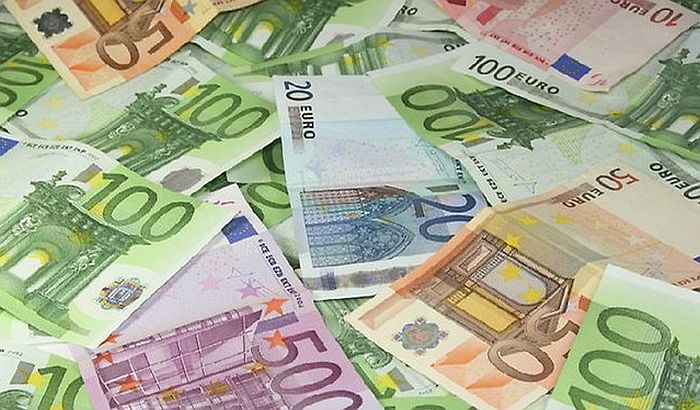 Prosečna neto plata u Hrvatskoj 760 evra 