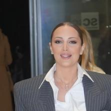 Prosečna porodica u Srbiji se hrani za ovaj iznos: Evo koji parfem koristi Aleksandra Prijović i koliko on košta