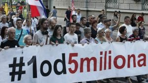 Protest Jedan od pet miliona ove subote isped Rektorata