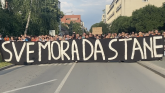 Protest Srbija protiv nasilja”: Mirna šetnja uz mnogo buke na ulicama Novog Sada