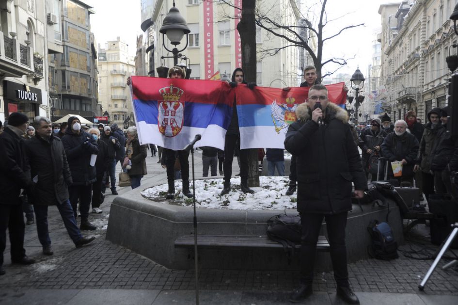 Protest ispred SANU: Apel akademicima za smenu Kostića