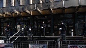Protest ispred suda u Novom Sadu zbog hapšenja mladića koji se obračunao sa napadačima u Futogu