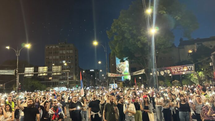 Protest kod Suda u Nišu kao podrška Užičanima