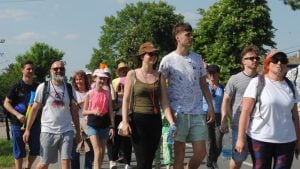 Protest u Bačkom Gradištu: Kolona pešaka iz Bečeja i Novog Bečeja dočekana domaćinski