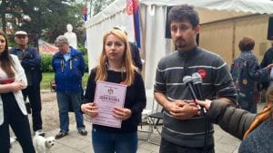 Protest u Beogradu 24. put: Šetnja putem muzeja iluzija