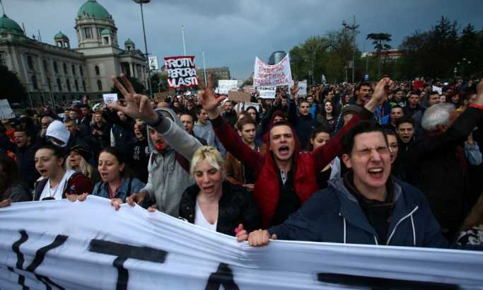 Protest u Beogradu (dan 17): Umalo incident sa Šešeljom