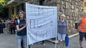 Protest u Temerinu ispred zgrade Opštine: Pijaću vodu čekaju 20 godina
