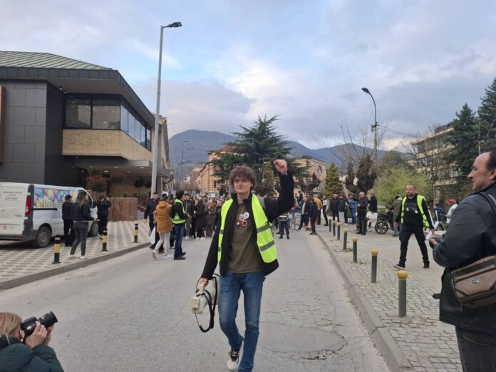 Protest u Vranju najavljen za subotu odložen za nedelju