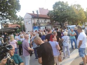 Protest upozorenja u Knjaževačkoj - građani spremni da radikalizuju blokadu ulice 