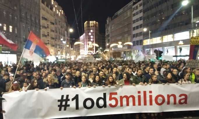 Protesti 1 od 5 miliona širom Srbije: Napiši pismo predsedniku (FOTO, VIDEO)