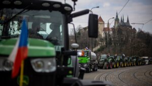„Protesti farmera širom EU pokazali su se plodnim za rusku propagandu“: Profesor Nikolas Tenzer za Politico