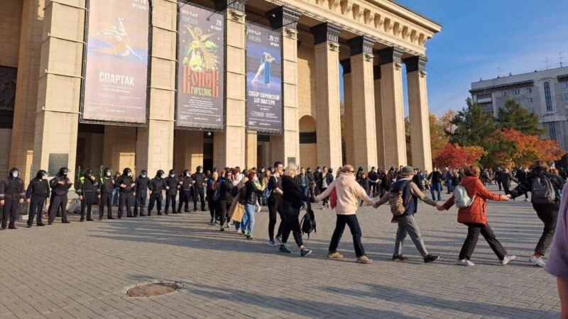 Protesti protiv mobilizacije u Rusiji prekinuti, više od 700 uhapšenih
