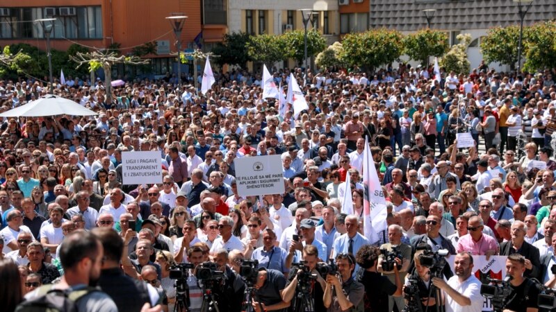 Protestovali radnici javnog sektora na Kosovu
