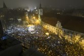 Protesti širom Slovačke: 30.000 ljudi na ulicama Bratislave FOTO