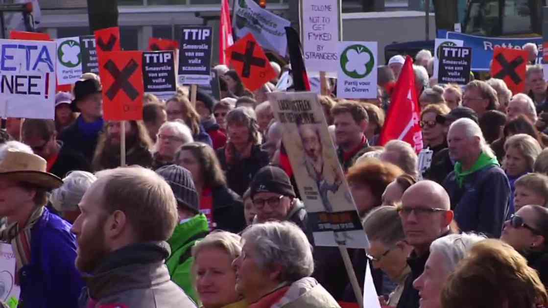 Protesti u Amsterdamu protiv sporazuma CETA