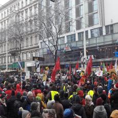 Protesti u Beču: Više hiljada ljudi izašlo na ulice! (VIDEO,FOTO)
