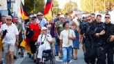 Protesti u Drezdenu: Nemački policijac uz desničare