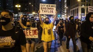 Protesti u SAD zbog odluke suda vezano za slučaj Brijane Tejlor, ranjena dva policajca
