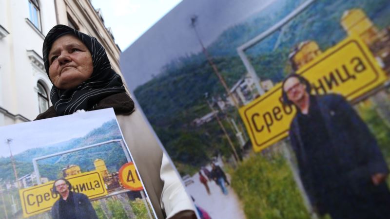 Protesti u Srebrenici zbog dodjele Nobelove nagrade Handkeu
