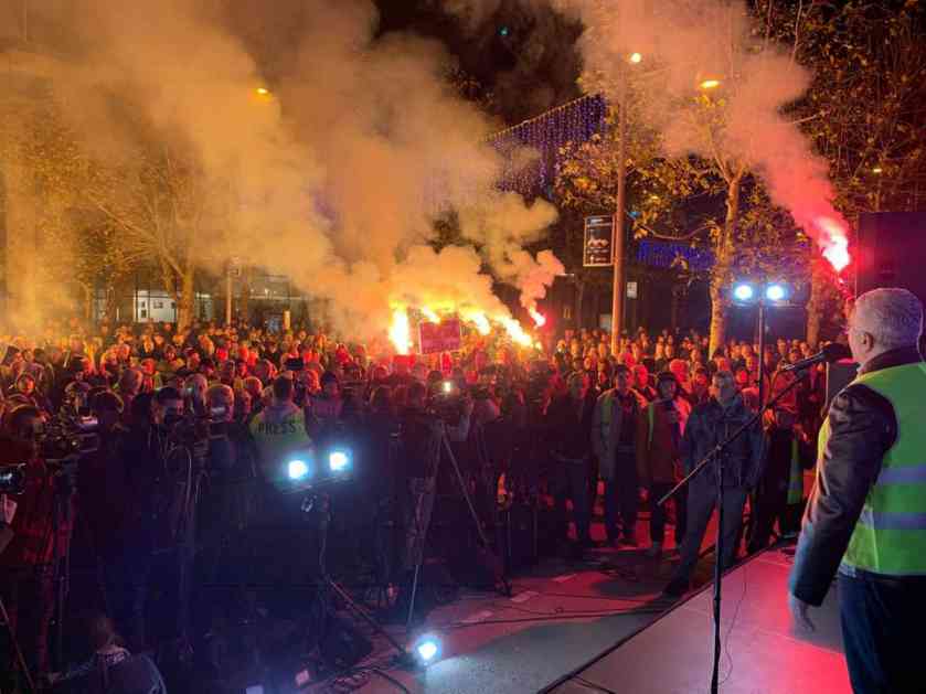 Protesti u više gradova Crne Gore