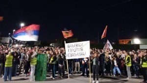 Protestni skup u Valjevu zbog prekomerne upotrebe sile nad studentima DIF-a