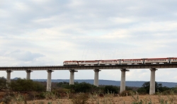 Pruga standardnog koloseka između Mombase i Najrobija,koju je izgradila kineska kompanija, ...
