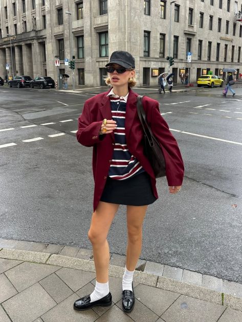 Prugasti polo džemperi i duksevi – kad basic komad postane fashion statement