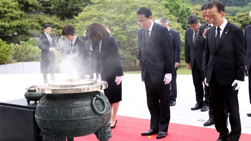 Prva poseta premijera Japana Južnoj Koreji u 12 godina