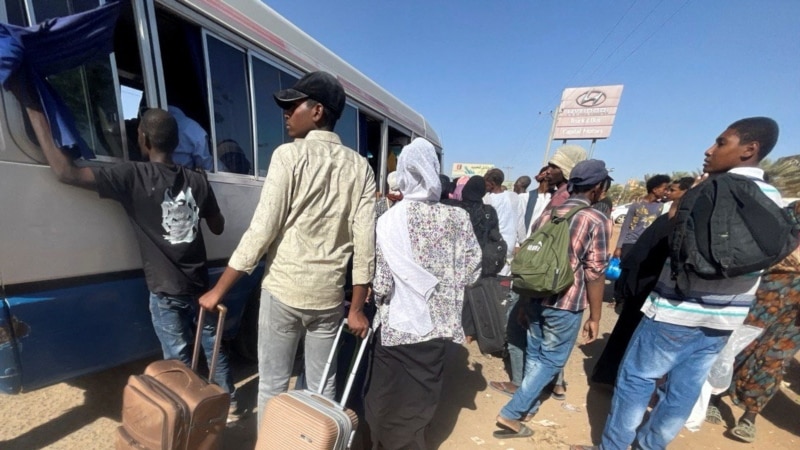 Prve evakuacije stranaca iz Sudana, brod stigao u Saudijsku Arabiju