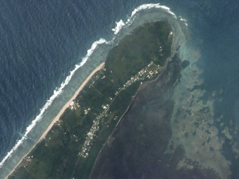 Prve fotografije sa Tonge posle erupcije, ostrva poplavljena i pod pepelom