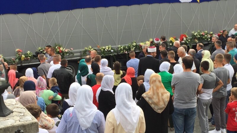 Prvi put tabuti žrtava genocida u centru Srebrenice