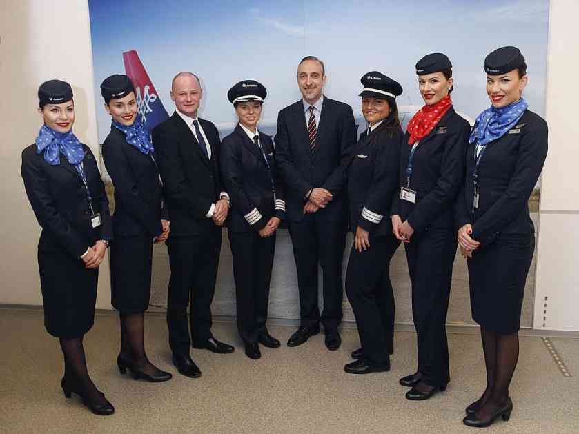 Prvi put u istoriji kompletna ženska posada na letu srpskog nacionalnog avio-prevoznika
