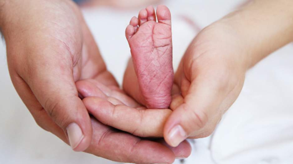Prvi put u svetu, naučnik izmenio gene bebama