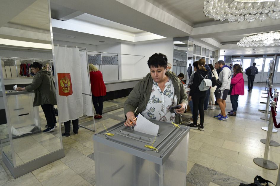 Prvi rezultati: Velika većina glasača za pridruživanje Rusiji