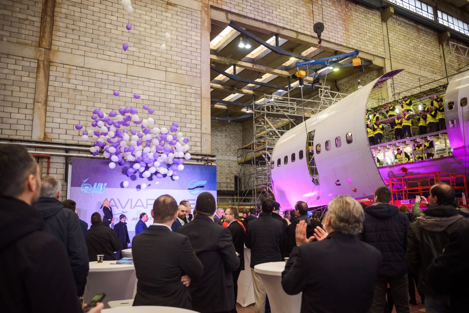 Prvo „kargo sečenje“ Boinga 767 u Evropi: Jat Tehnika svečano obeležila početak radova na svojoj prvoj konverziji putničkog u kargo avion