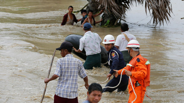 Pukla brana u Mjanmaru, zbog poplava evakuisano 50.000 ljudi