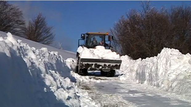 Putari danonoćno čiste sneg, vanredna situacija i dalje u nekoliko opština