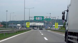 Putevi Srbije upozorili da nesavesni vozači uklanjaju signalizaciju kod Bubanj potoka